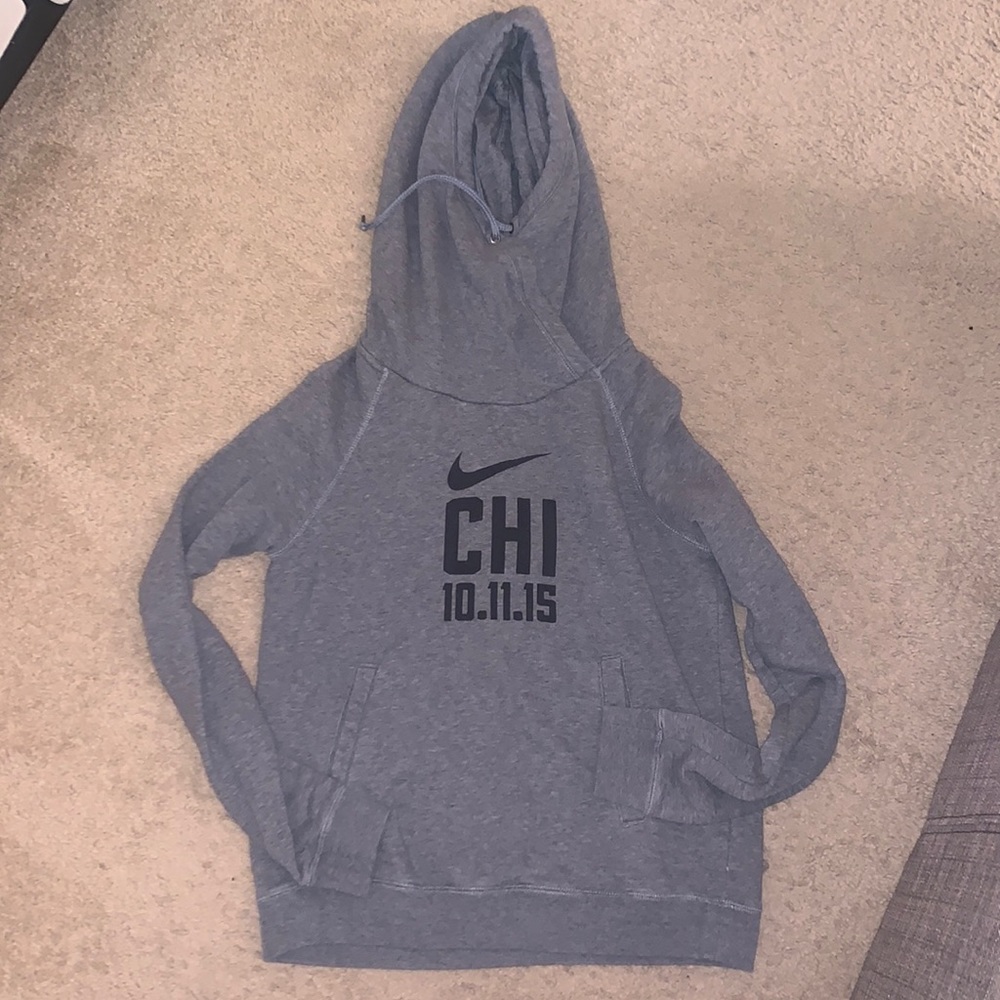 Nike Funnel Hoodie, Size M